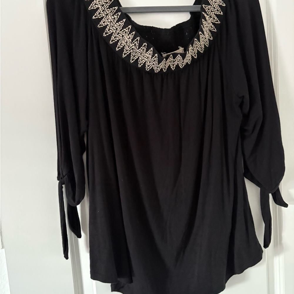 Pebble and Stone Top